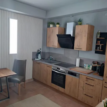 Gemuetliche Ferienunterkunft Lägenhet *