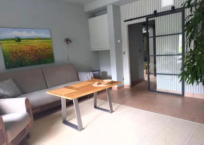 Gemuetliche Ferienunterkunft Appartamento Ribnitz-Damgarten